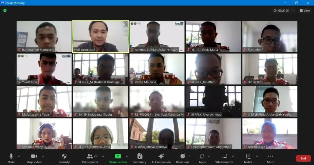 Pelaksanaan Kelas Academic Writing secara daring kelas RPLK