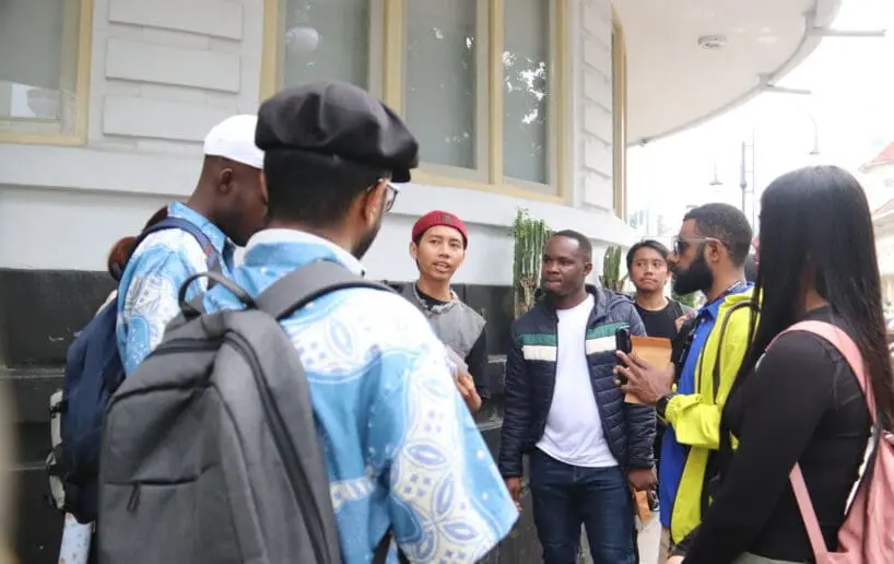 Titik penceritaan ketiga (Gedung Merdeka)