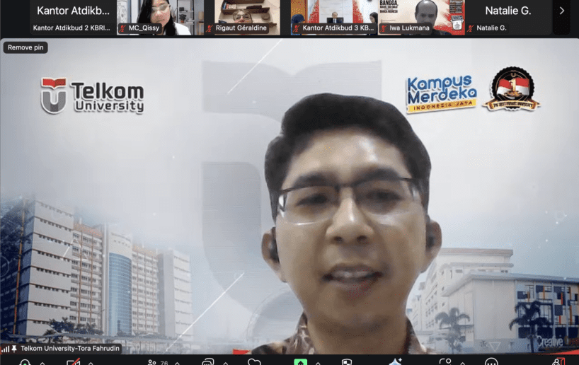 Sambutan Direktur Akademik Universitas Telkom, Bapak Tora Fahrudin 

Sumber foto: KBRI Paris 