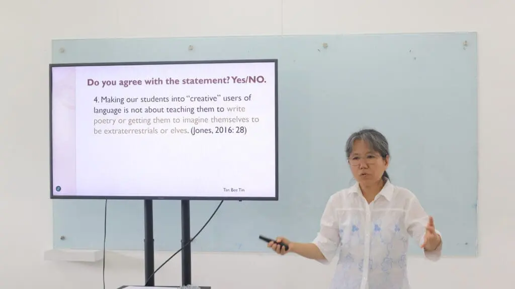 Workshop Hybrid bagi dosen bahasa Inggris Tel-U, instruktur bahasa LaC, dan gur Telkom School