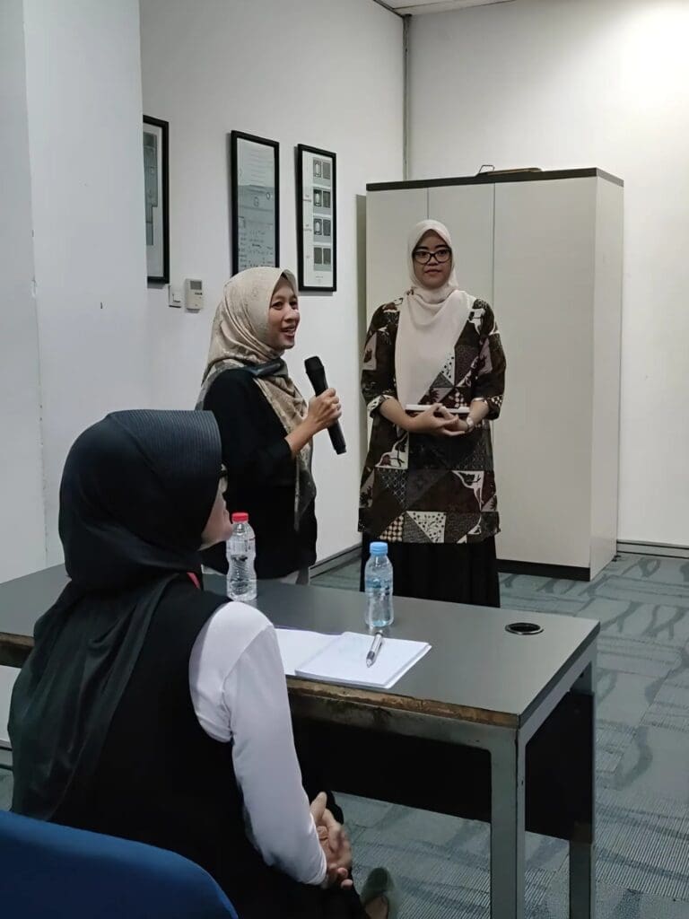 Sambutan dari Kepala Bagian Pusat Bahasa, Ibu Retno Hendryanti, Ph.D.