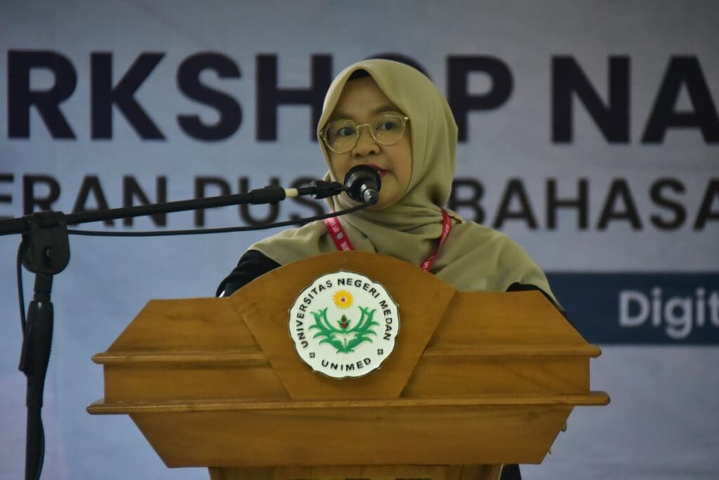 Opening Speech oleh Kepala UPT Bahasa UNIMED, Ibu Dr. Isli Iriani Indiah Pane