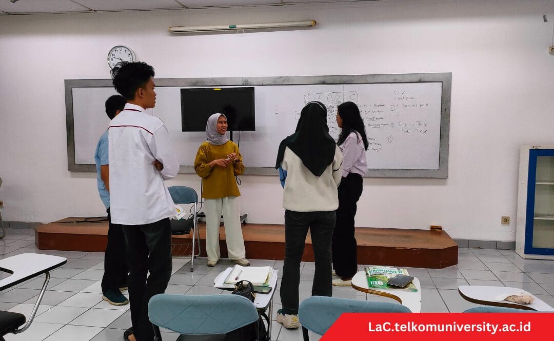 Kursus English Conversation di Pusat Bahasa Telkom University untuk meningkatkan keterampilan berbicara