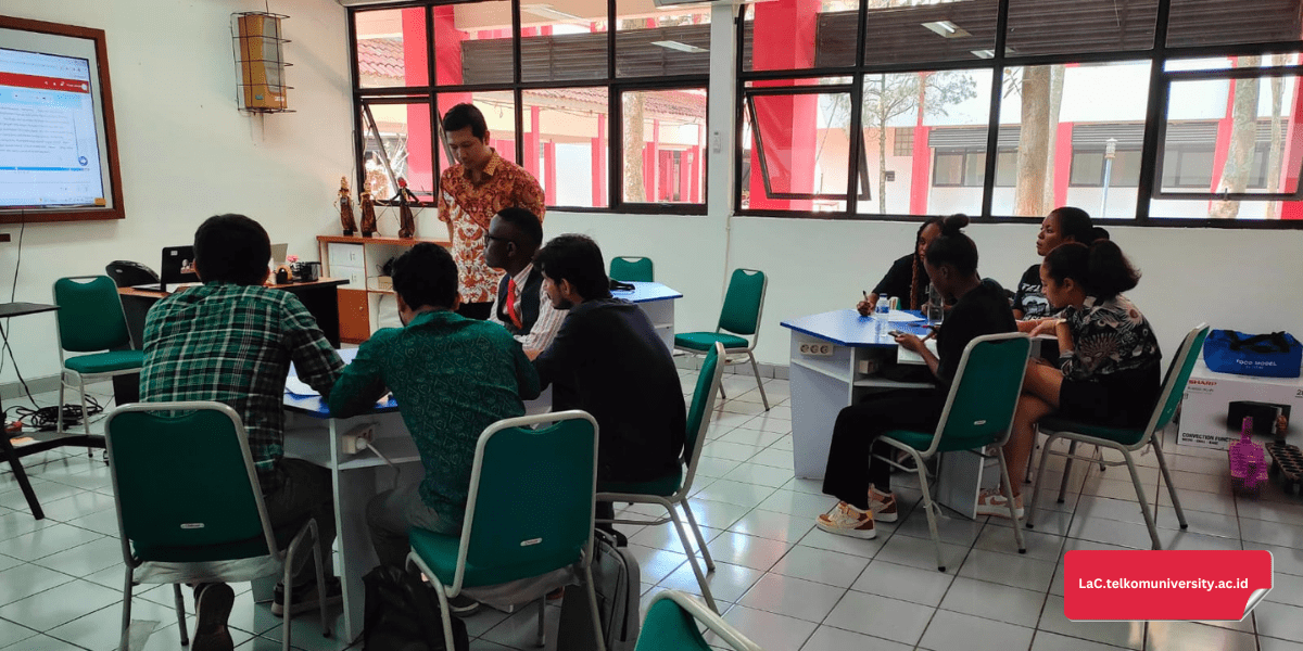 Mahasiswa asing sedang belajar struktur kalimat bahasa Indonesia di kelas