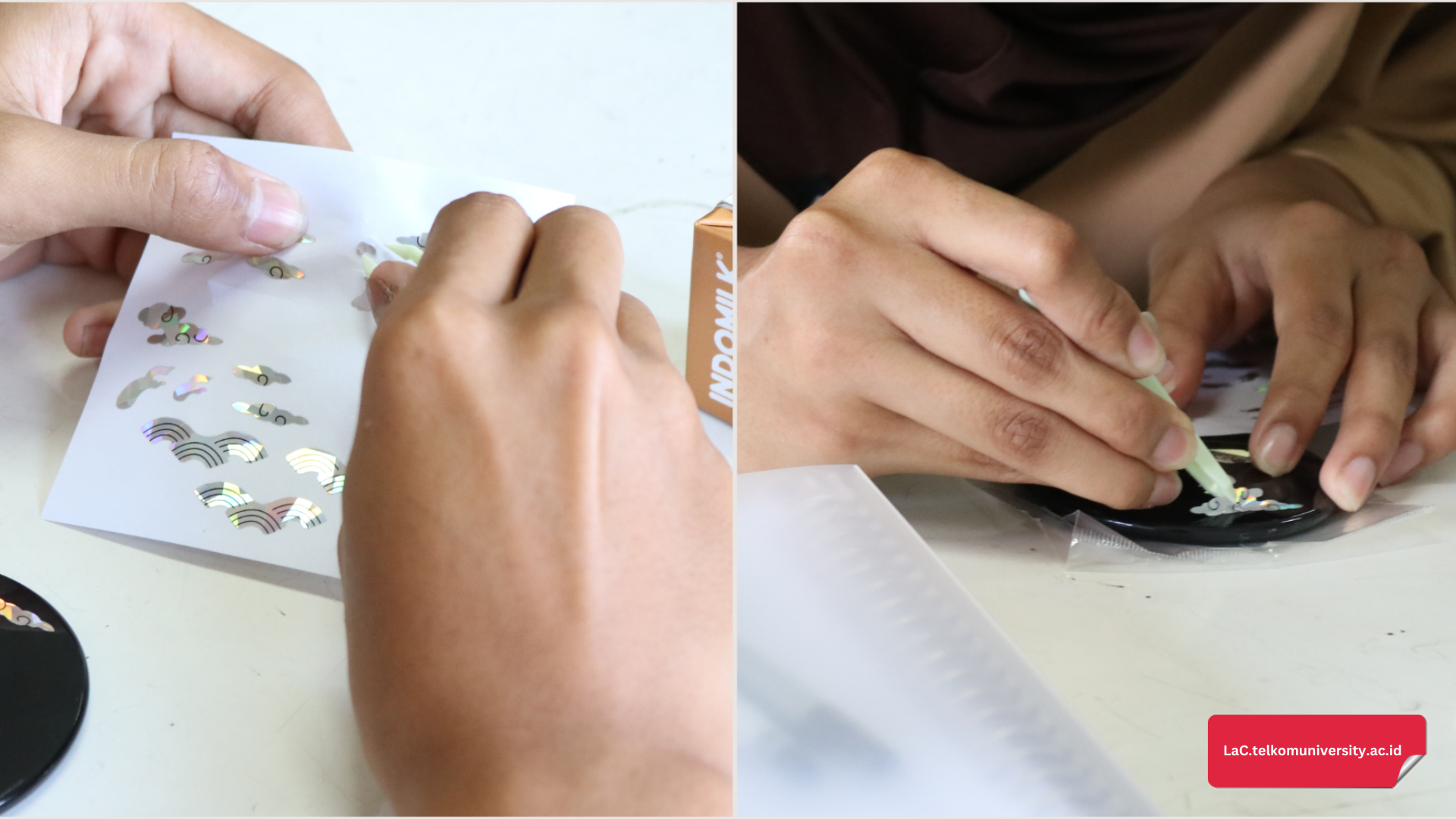 Stiker jagae berukuran kecil ditempelkan pada bagian belakang cermin