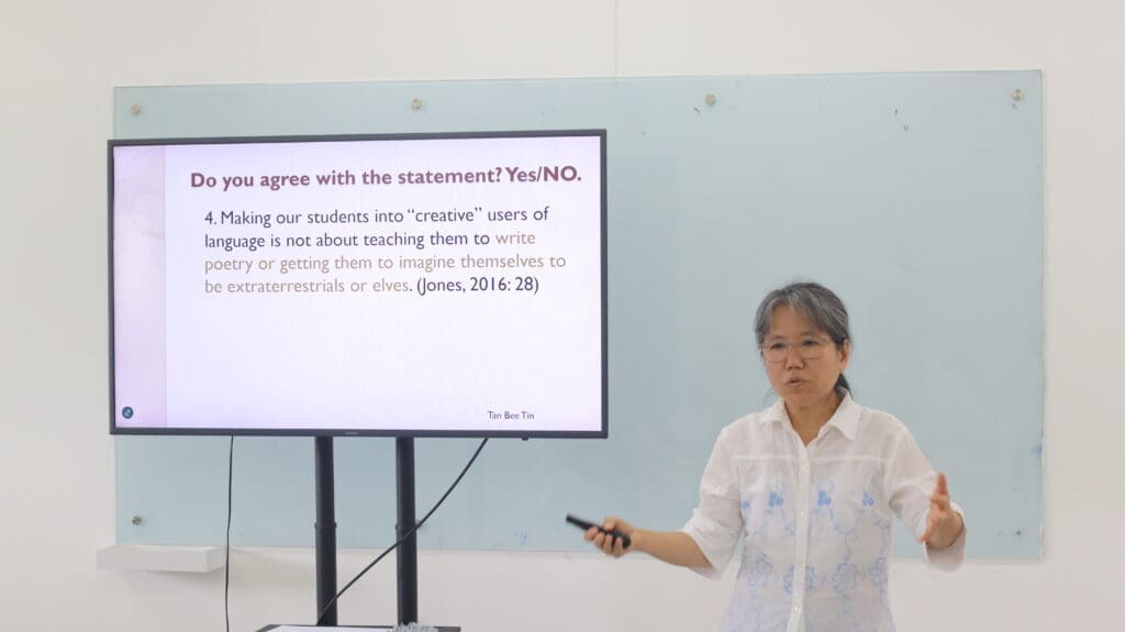 Workshop Hybrid bagi dosen bahasa Inggris Tel-U, instruktur bahasa LaC, dan gur Telkom School