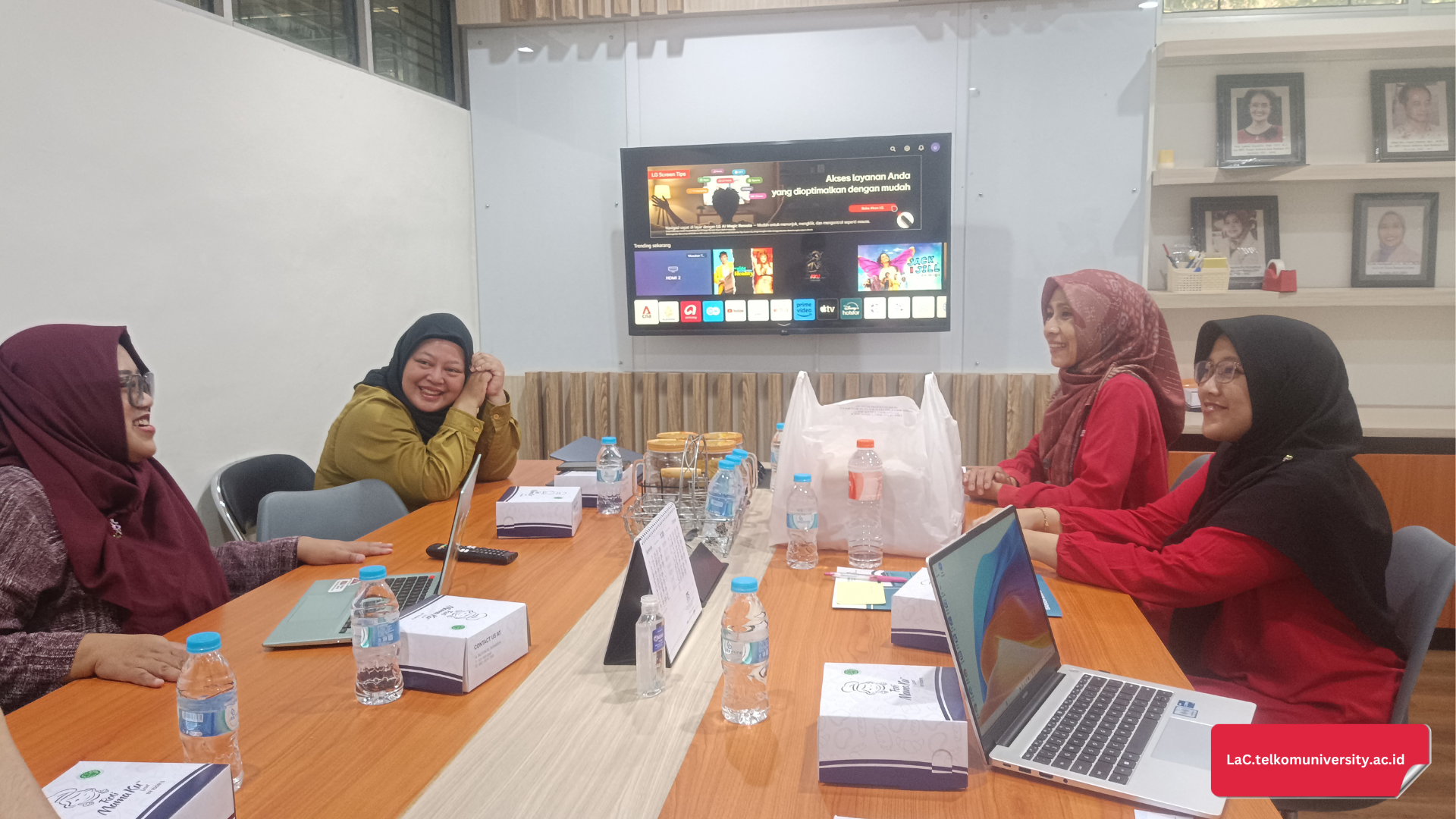 Kunjungan LaC ke GLC ITS