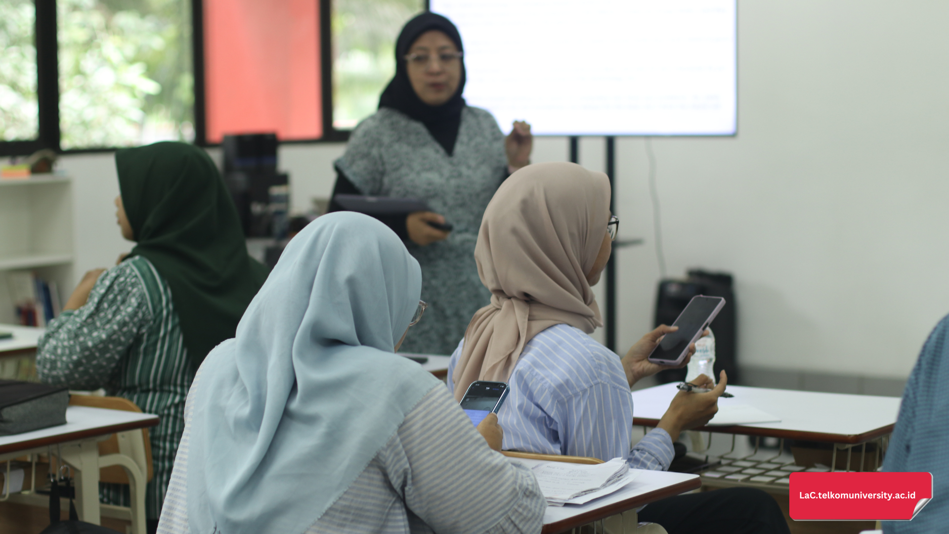 Pelatihan IELTS Speaking Part 3, Assessment Criteria, and IELTS Speaking Lesson Plan

