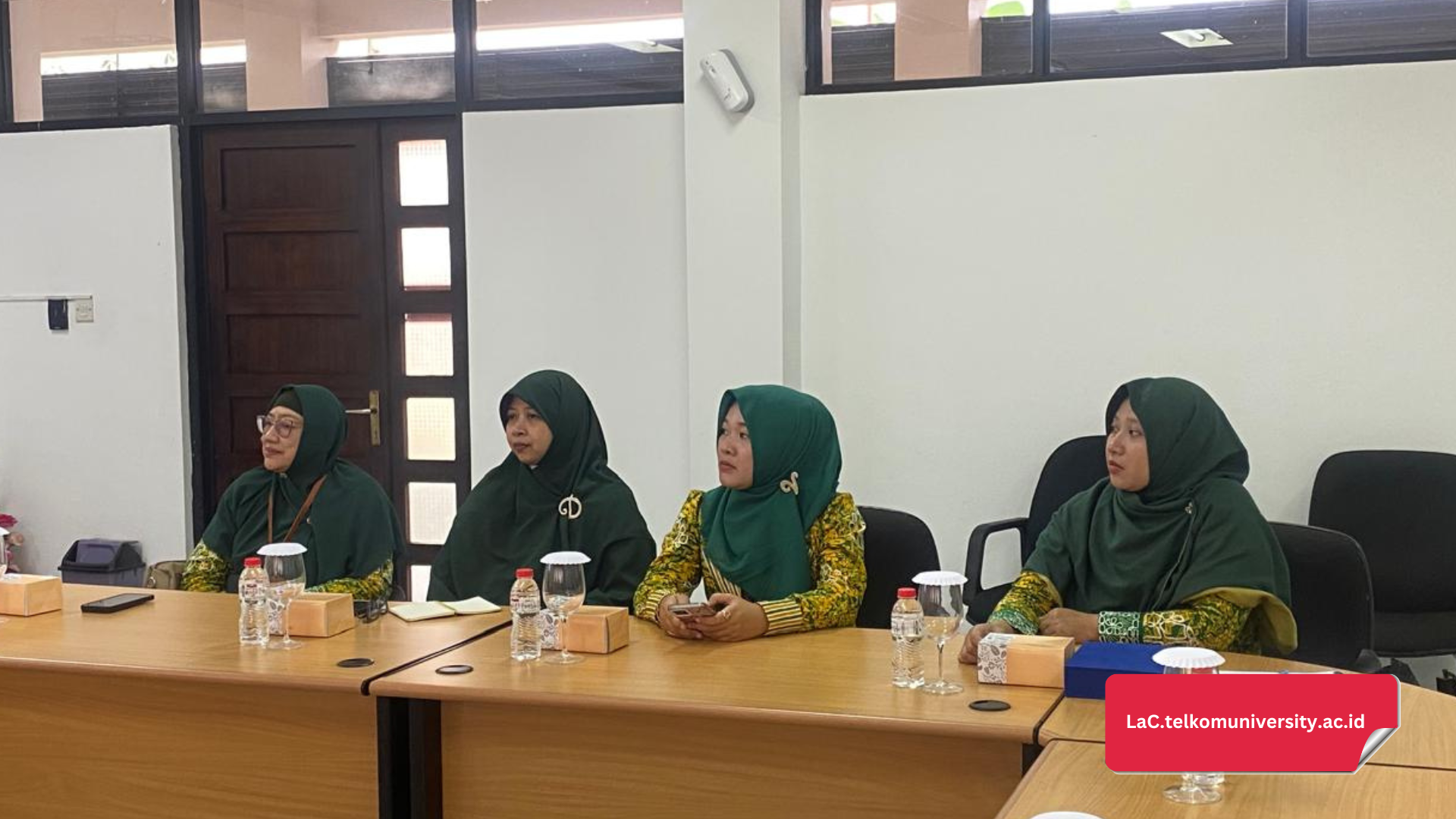 Perwakilan dari UPA Bahasa Politeknik Negeri Semarang.