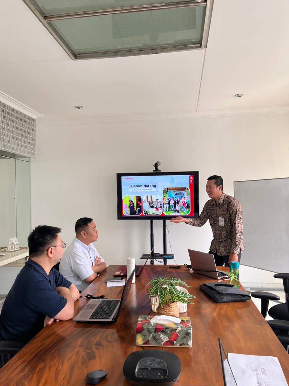 Pembelajaran BIPA oleh Pengajar dan Tutor