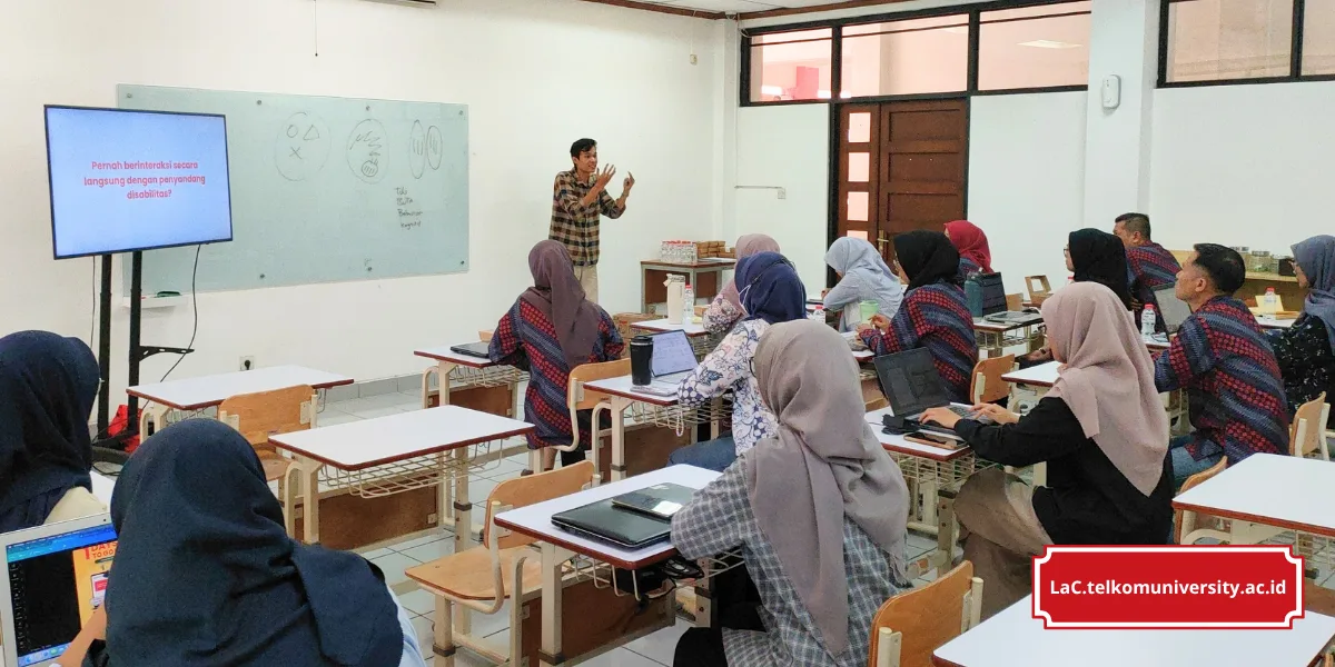 Karyawan Tuli berpartisipasi aktif dalam lingkungan kerja inklusif yang mendukung komunikasi bahasa isyarat